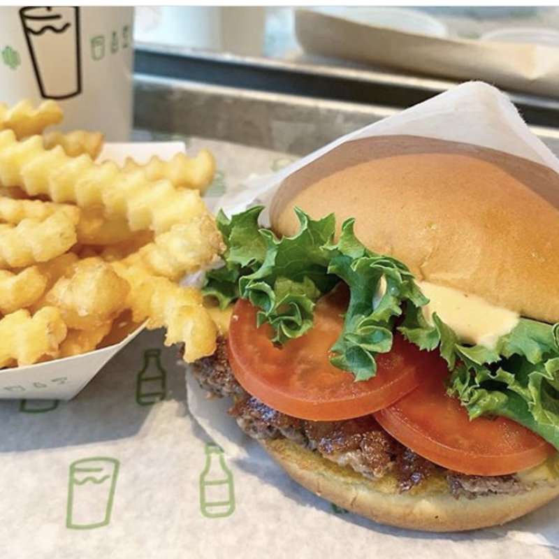 (シェイクシャック阪神梅田本店)