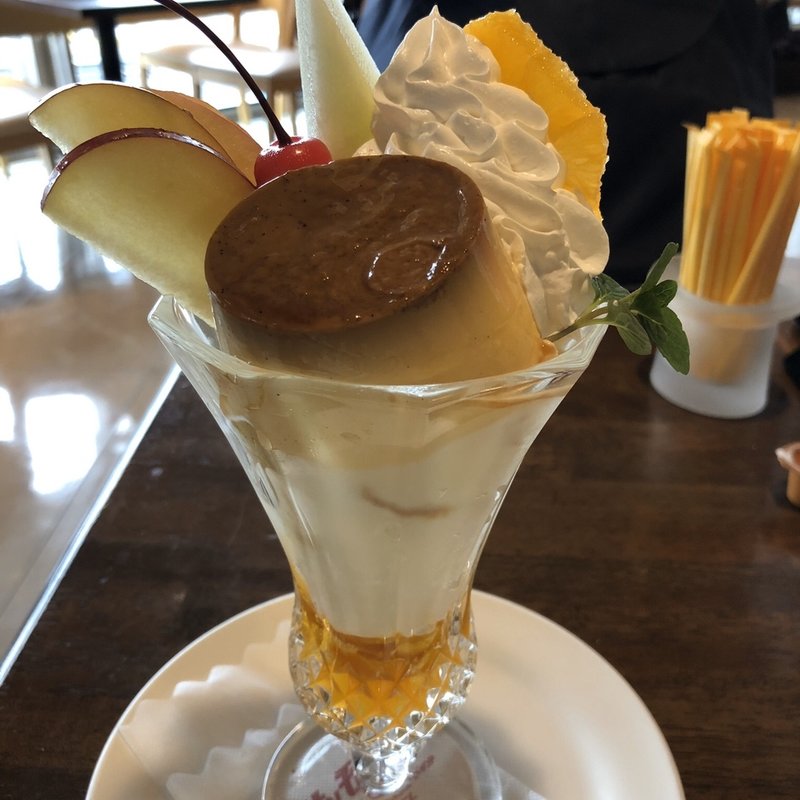 プリンアラモード(サンモリッツ 中日ビル店 （ST.MORITZ）)