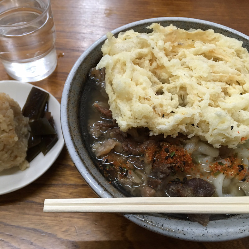 肉ごぼう、かしわおにぎり(本陣うどん)
