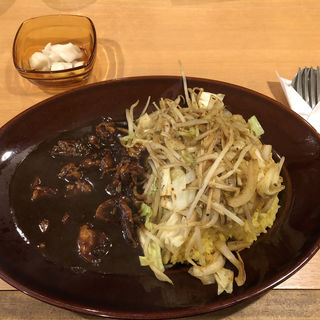 チキン野菜炒めカレー(みぼうじんカレー )