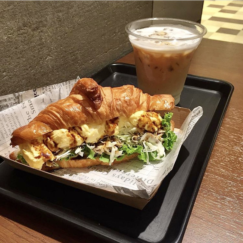 (＆coffee阪急三番街)