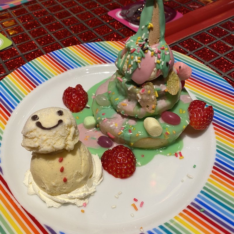 クリスマスケーキ(KAWAII MONSTER CAFE HARAJUKU （カワイイ モンスター カフェ ハラジュク）)