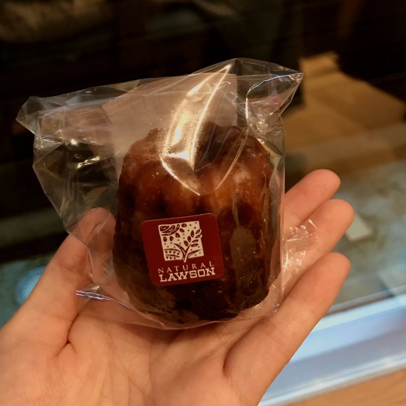 カヌレ(ナチュラルローソン)