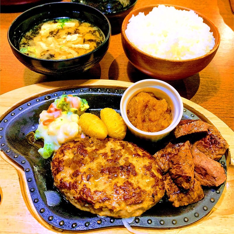 ハンバーグ&コロコロステーキ(びっくりドンキー 加島店)