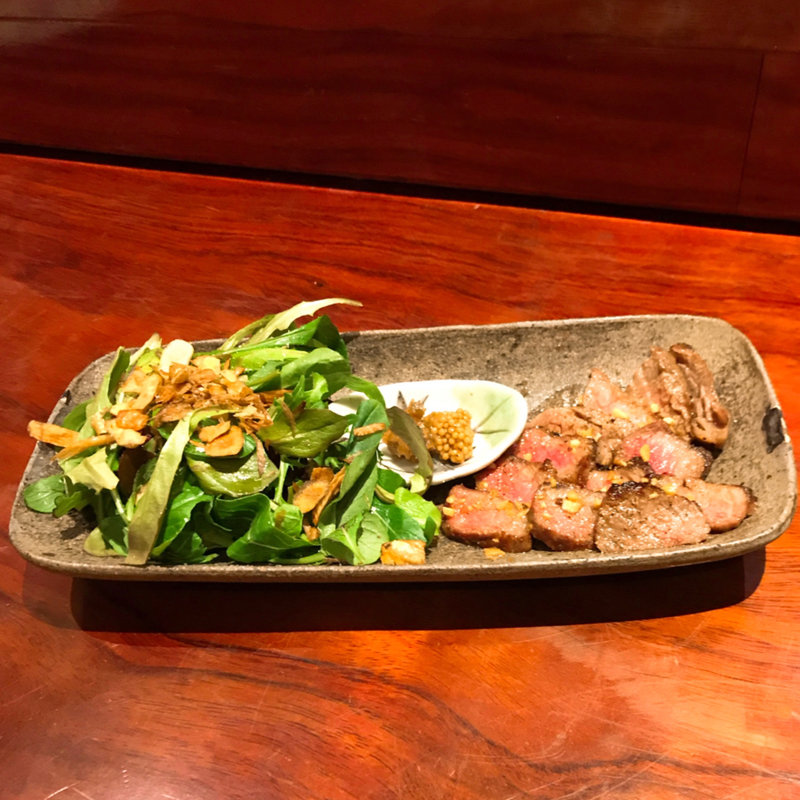 黒毛和牛の炙り(山人 )