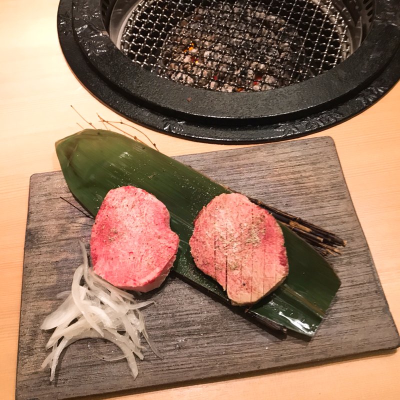 厚切り上塩タン(肉亭いちゆく)