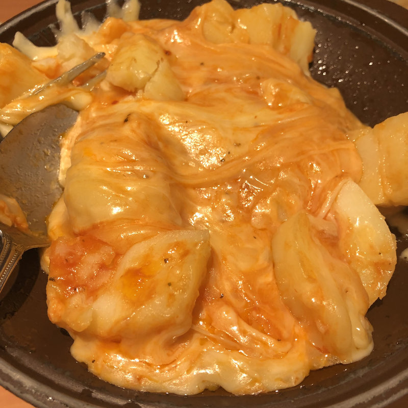 じゃがチーズの陶板焼き(玉乃光酒蔵 大手町店)