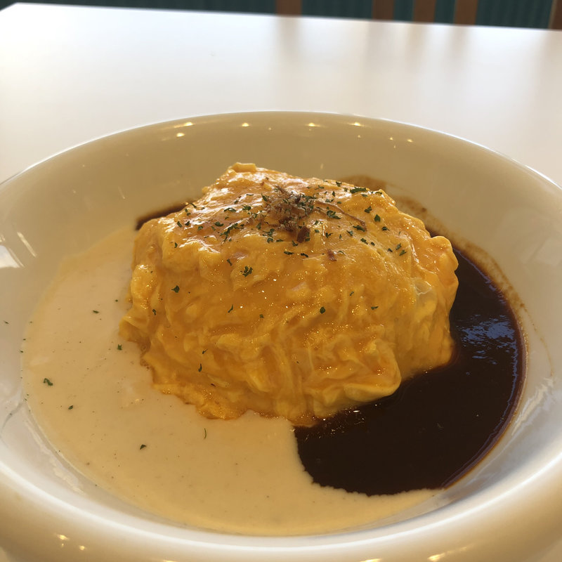 デミグラス&ホワイトソースのオムライス(HIYORI CAFE (イオンりんくう泉南店))