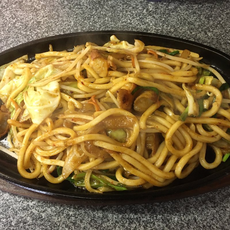 ホルモンうどん(一膳や)