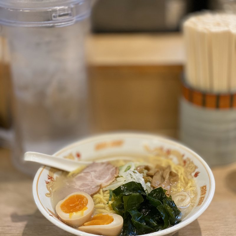 函館塩らーめん(北海道らーめん 味八)