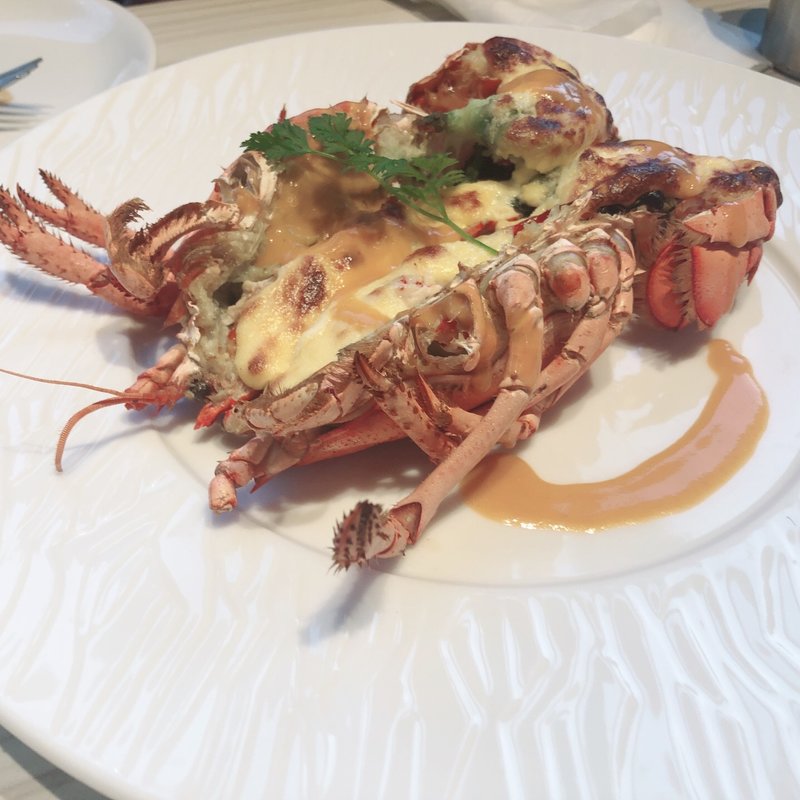 オマール海老のポワレ(俺のフレンチ TOKYO )