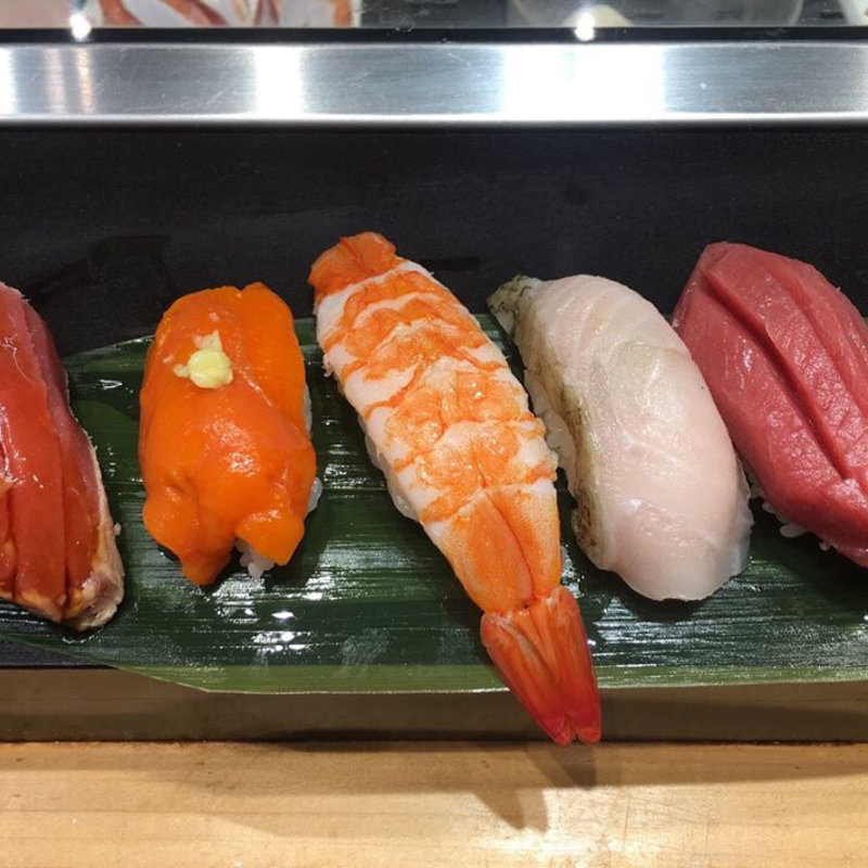 (立食い寿司 根室花まる 銀座店)