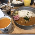 豚トロのビンダールーカレー(Soup Stock Tokyo 阪急三番街店)