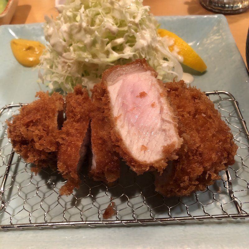 特ロース豚かつ定食(ポンチ軒 )