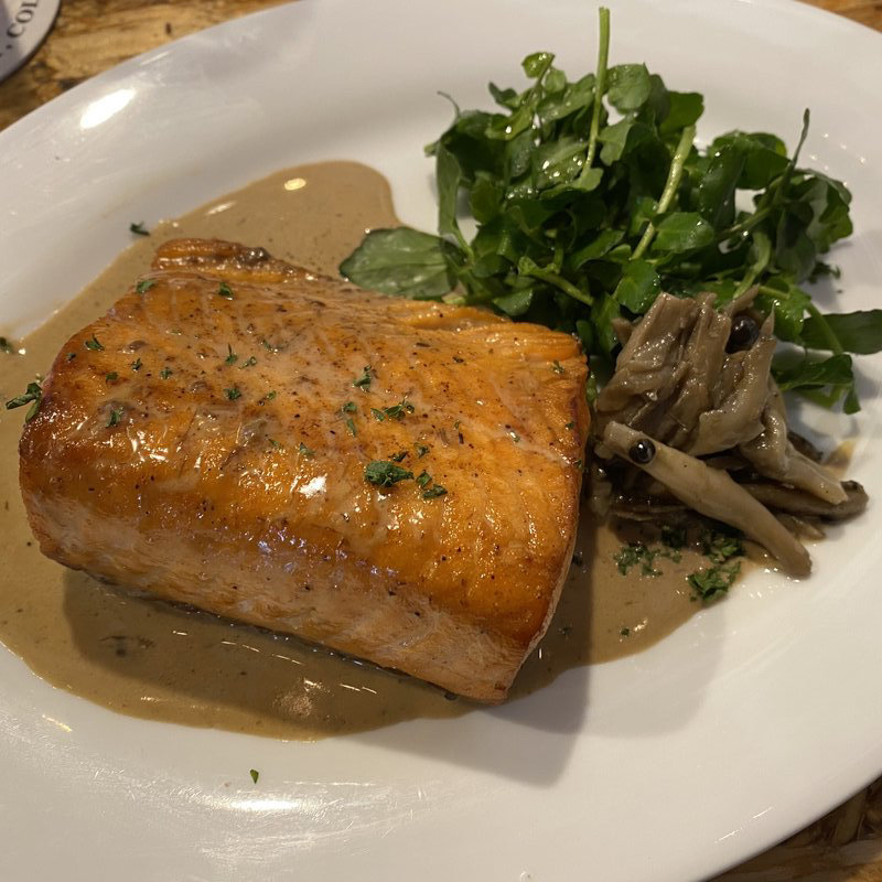 ノルウェーサーモングリル(LAMB & CRAFT BEER ラムギ屋 たまプラーザ店)