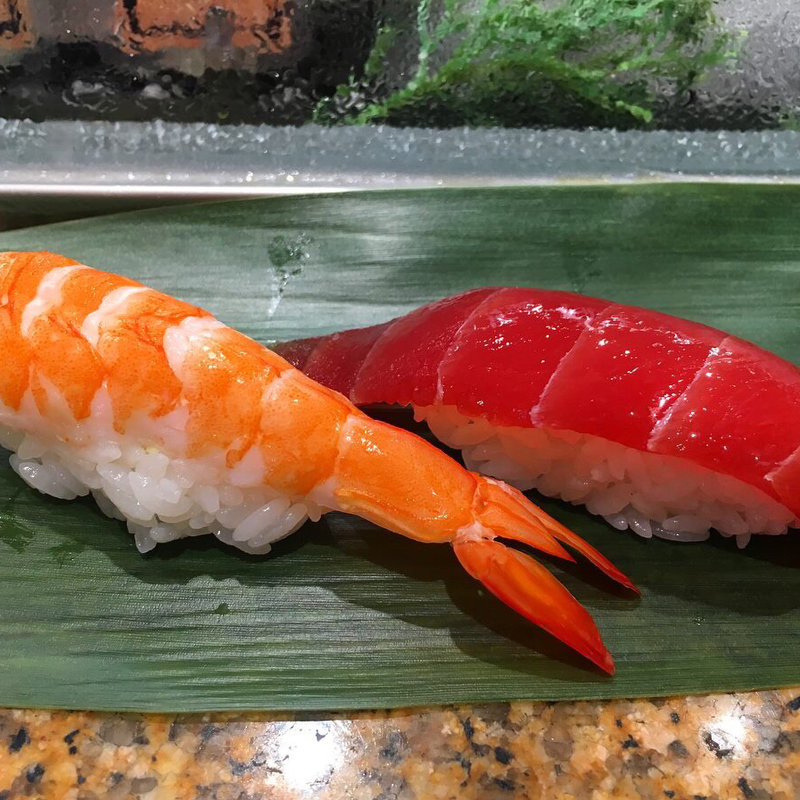 海老、漬けマグロ(魚がし日本一 エキュート品川サウス店 )