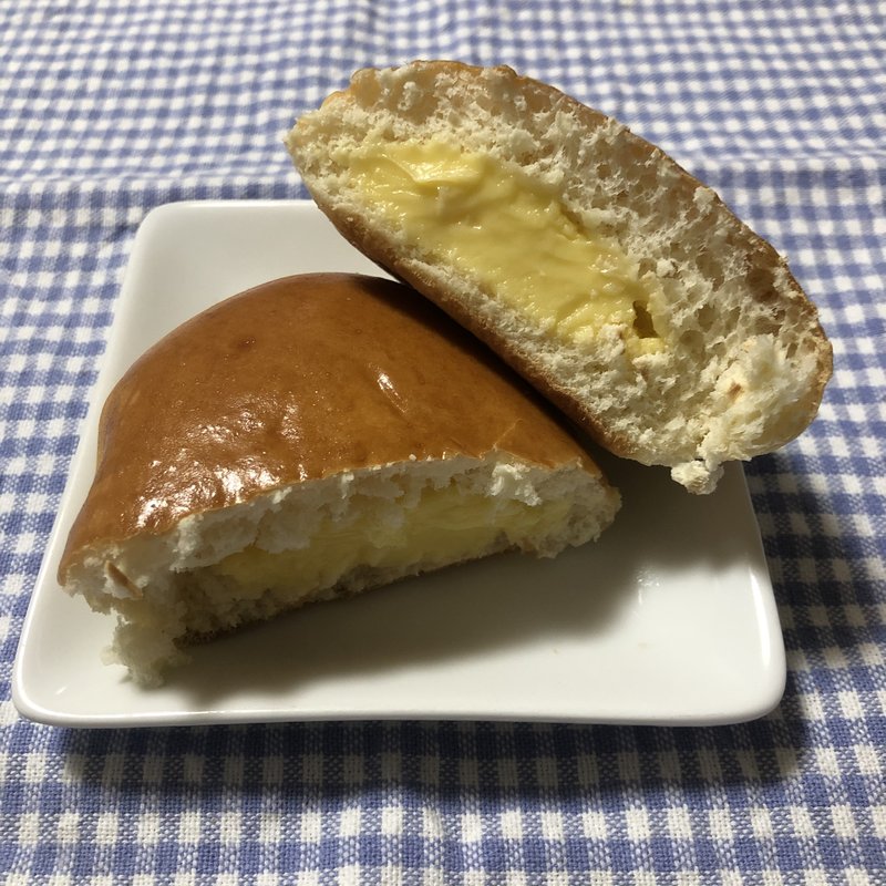 クリームパン(ベーカリー＆カフェ コンネ )