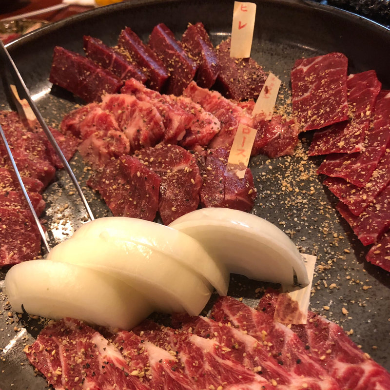 焼肉盛り合わせ 2人前(居酒屋 けとばし屋チャンピオン 堺東店)