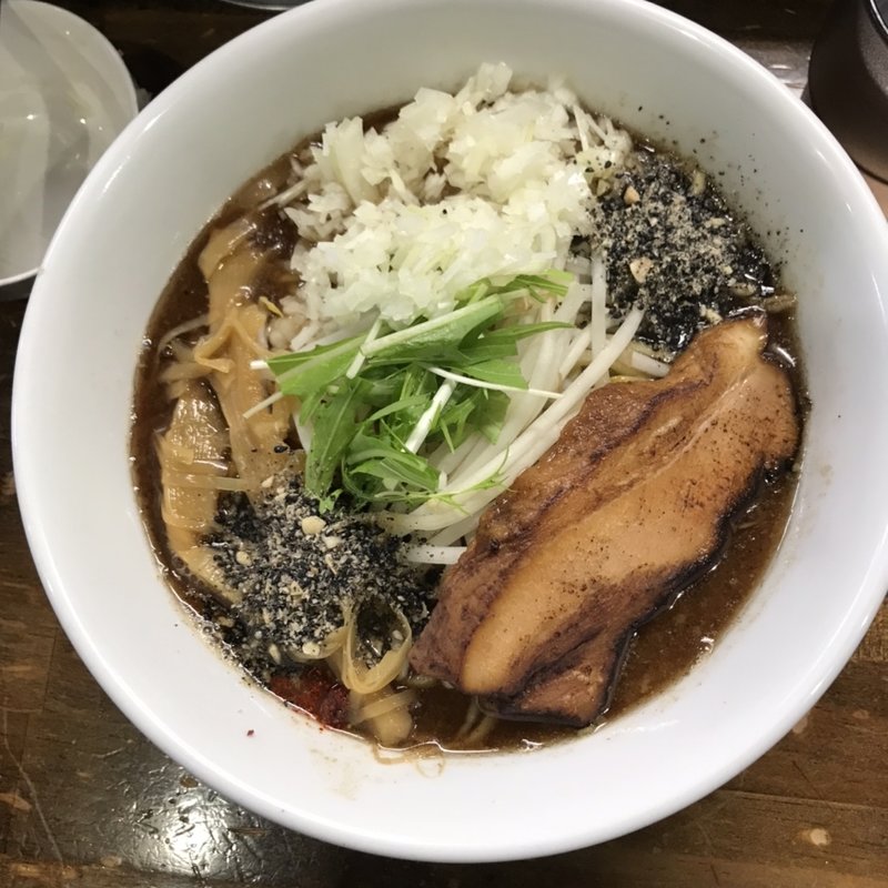 豚骨ラーメン(らーめんなぶら 左入店)