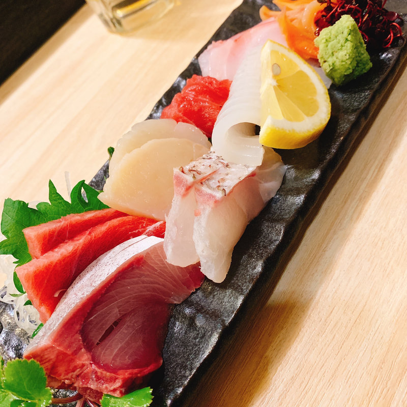 刺身盛り合わせ(松葉寿司 )