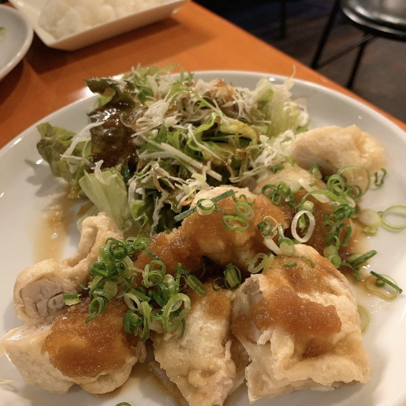 本日のランチ（今日はチキンでした）(BUTABAR きれんじ家)
