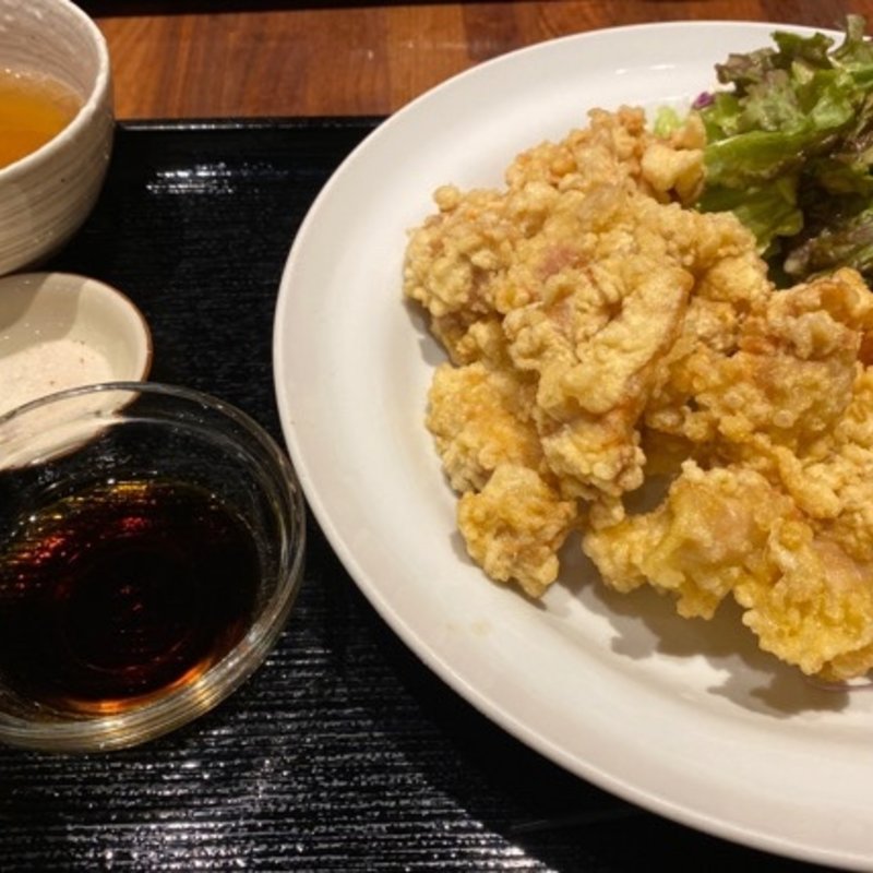 唐揚げ定食(けむり屋＆フラワー 本店)