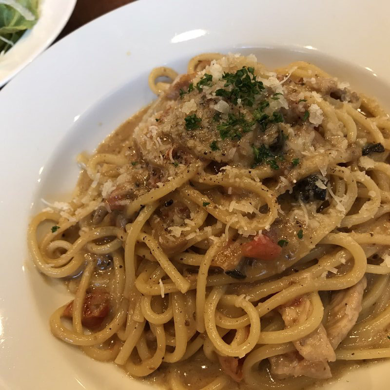 国産豚ときのこのポルチーニクリームソース サラダセット(ロイヤルホスト新宿店)