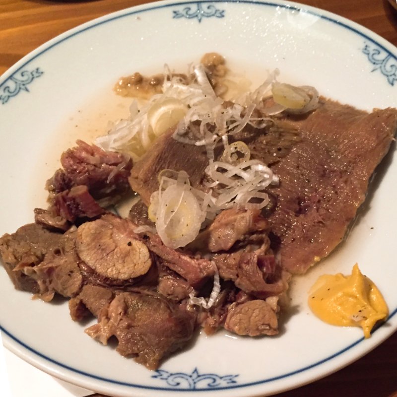 茹でタン(炭焼 万作 （マンサク）)