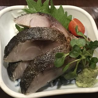 炙りしめ鯖(Bar Restaurant HK9nine)