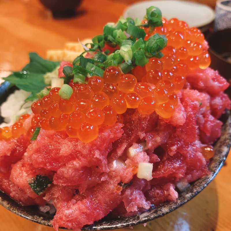 贅沢ネギトロ丼大盛り(家庭料理司)