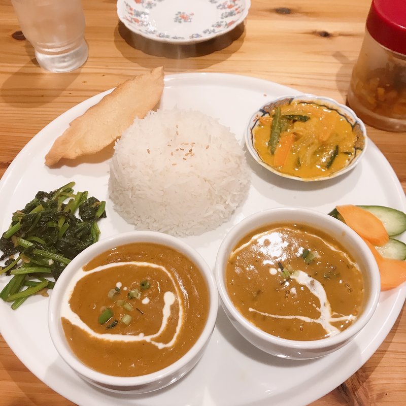 ネパールタリセット(ナマステガネーシャマハル 神戸駅前本店)