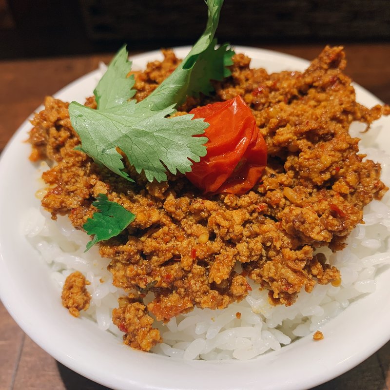 ラムキーマごはん(ひつじそば人と羊)