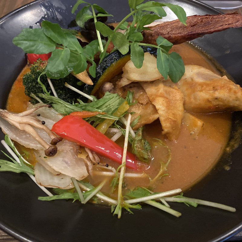 チキンと20種(スープカレー食堂 ROCKETS 道玄坂店)