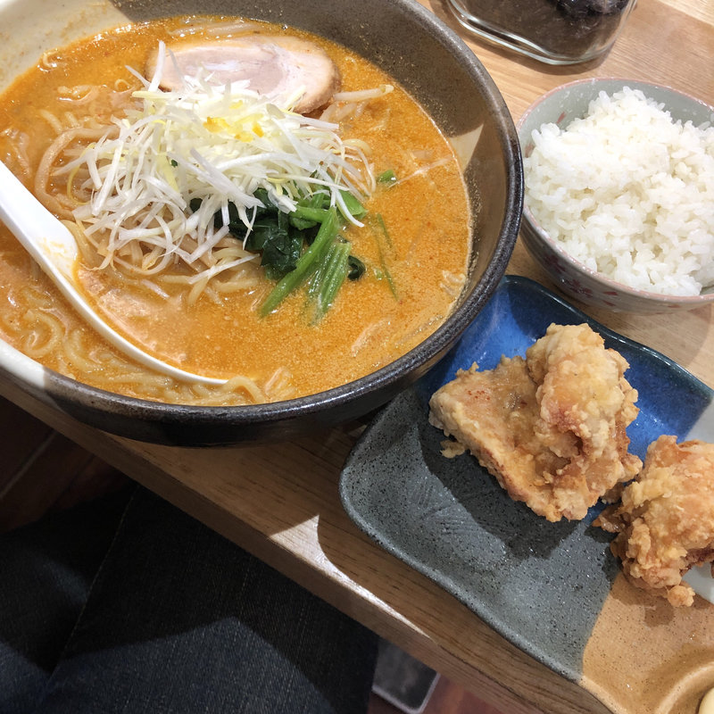 俺流辛味噌らーめん ランチセット 唐揚げライス(俺流塩ラーメン 中目黒駅前店)