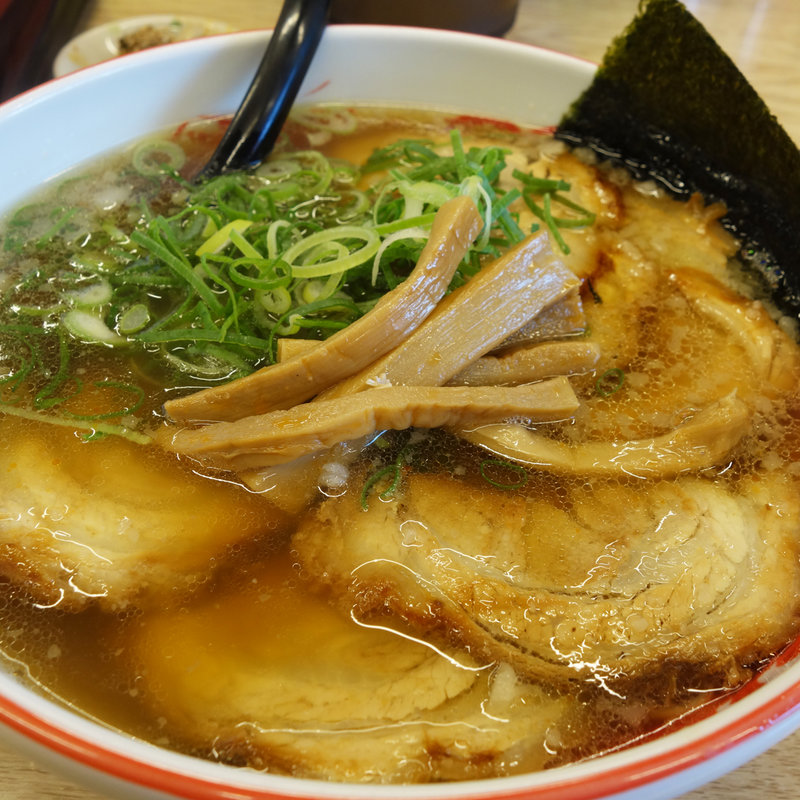 糸島チャーシュー中華そば(元祖糸島ラーメン 銅鑼(どら) 福重店)