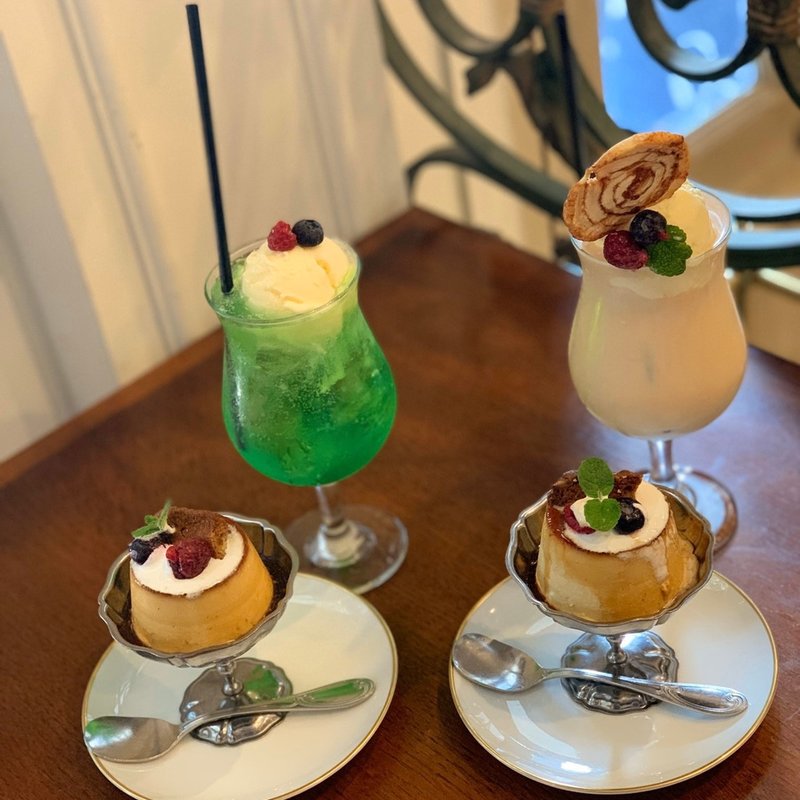 自家製プリン(アンティークギャラリー・マジョレル)