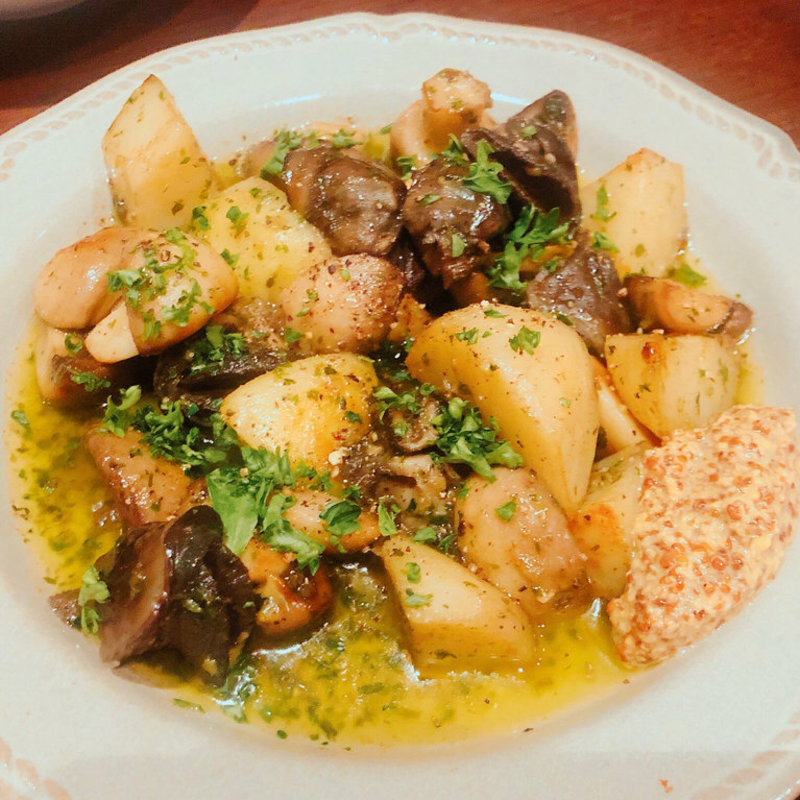 エスカルゴの香草パターソテー(ビストロ向日葵)