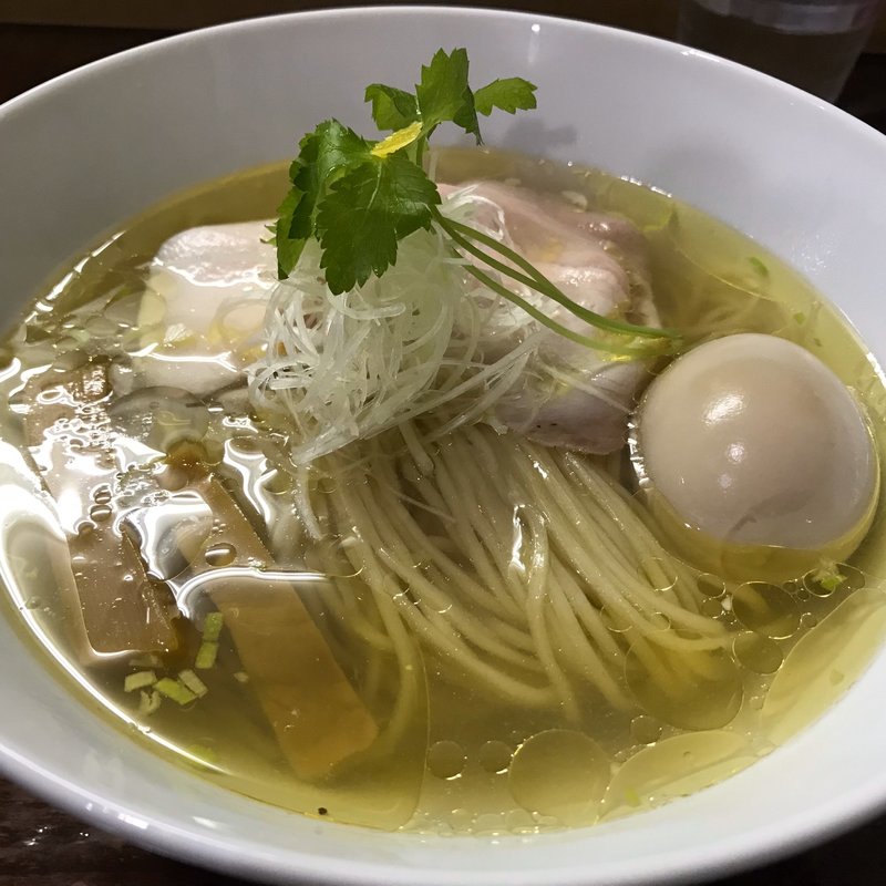 比内地鶏とシャモロックの塩らあめん(らぁめん サンド)