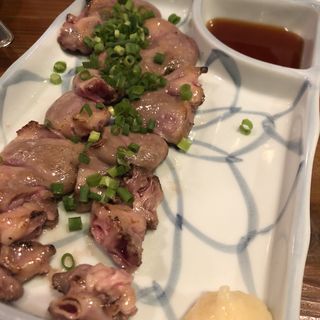 ハツ刺し(炭火焼鳥 麻布 ウグイス)