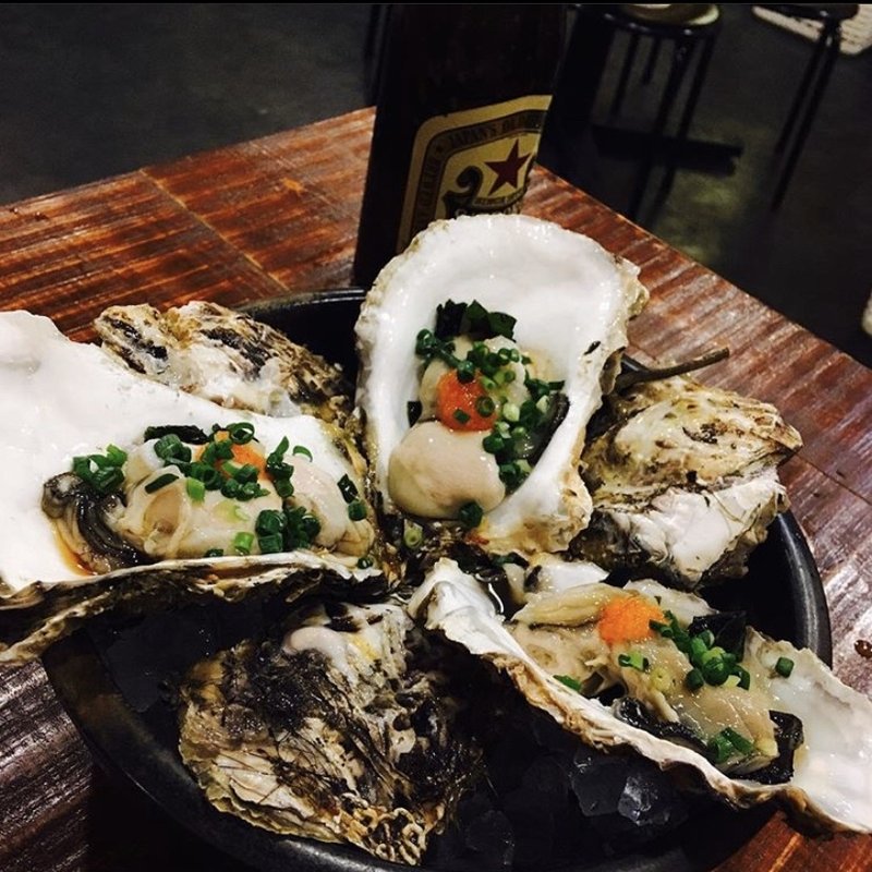 生牡蠣(山陰海鮮居酒屋 炉端かば 笹塚店 )