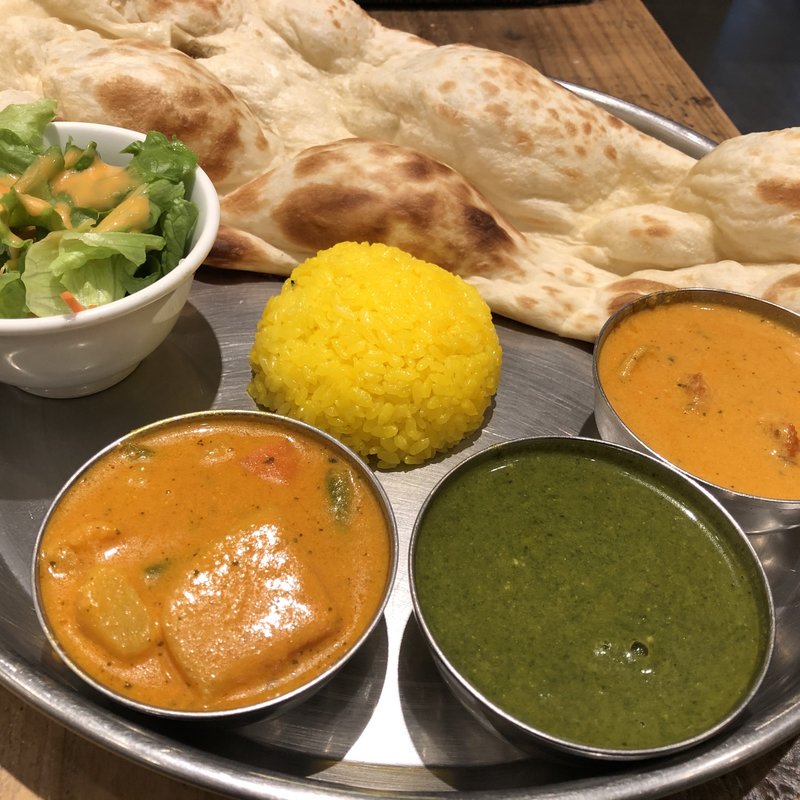 3種カレーセット(エスニック料理 マハラジャ 御茶ノ水店)