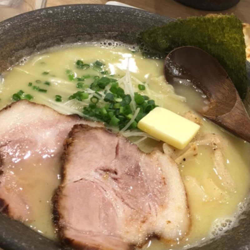 (麺創研 紅-KURENAI-)