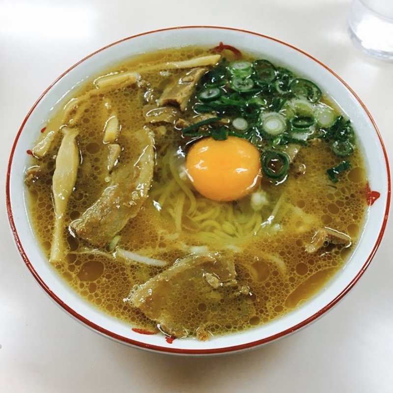 中華そば中盛肉入（生玉子）(いのたに 本店 )