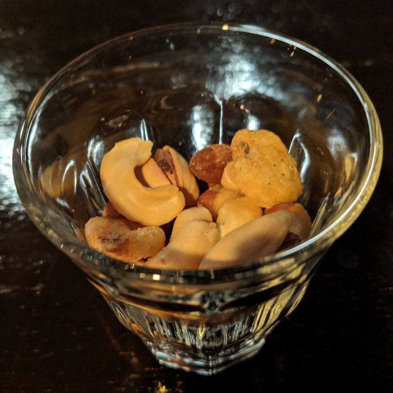 ミックスナッツ(ウイスキースタンド)