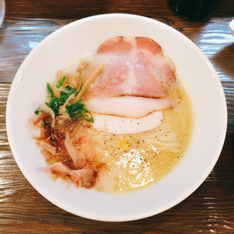 磯自慢酒粕らーめん(金彩〜KinIro〜)