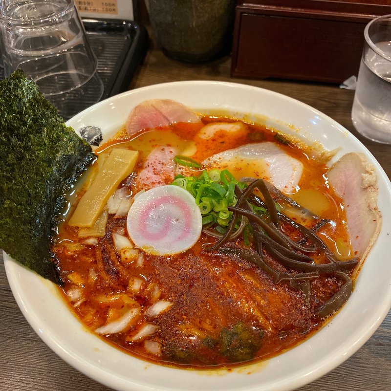 赤い二星らーめん(二星らーめん ららら)