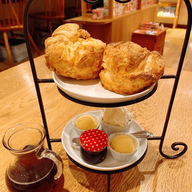プレーンのスコーン(エシュロンティーハウス 瀬田店 （ECHELON TEA HOUSE）)