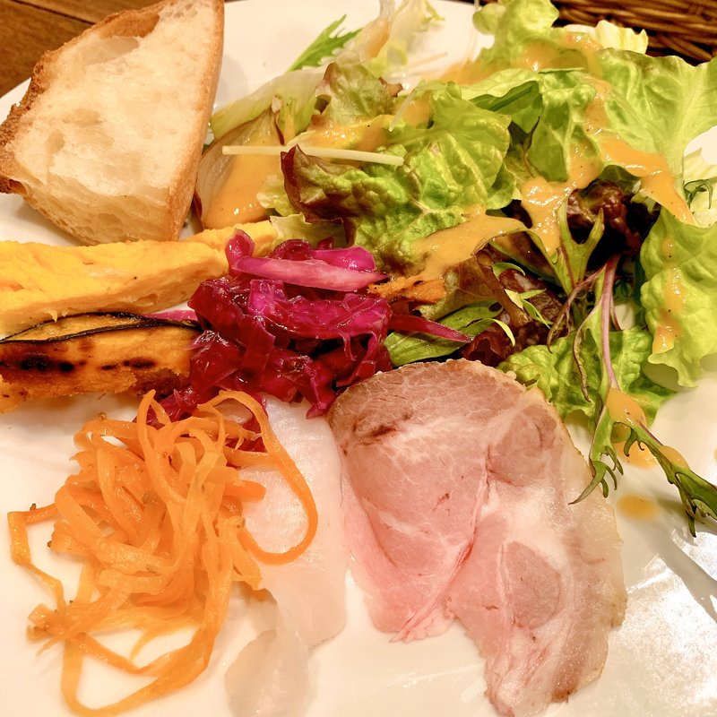 前菜盛り合わせ(タベルナ ラ キアーヴェ)