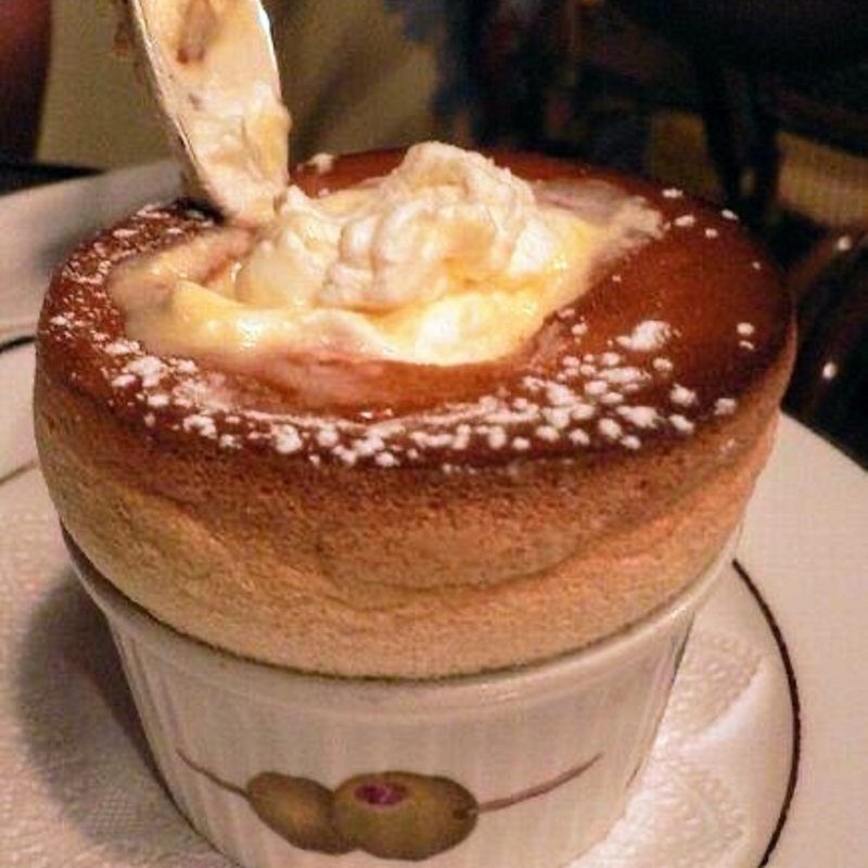 りんごとカルバドス酒のスフレ(ル・スフレ)