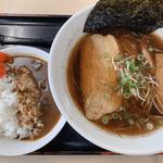 焦がしニンニクラーメン